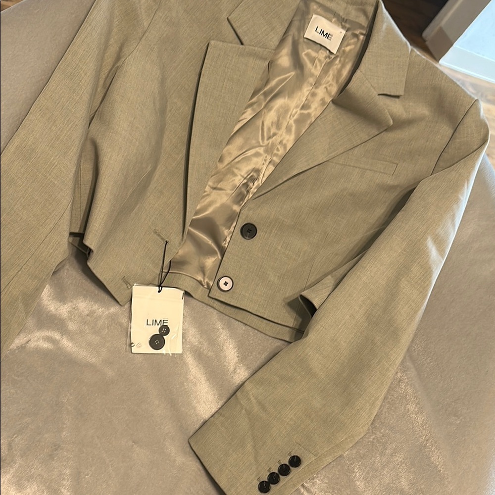 Women’s lime cropped light green Blazer